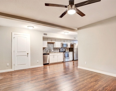 7204 Twin Crest Dr - Photo Thumbnail 9