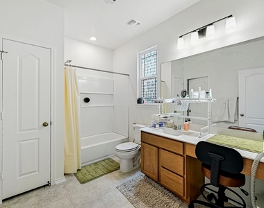 6316 Wagon Spring St - Photo Thumbnail 14