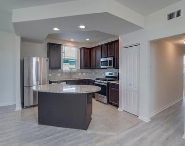 576 Ferrule Dr - Photo Thumbnail 2