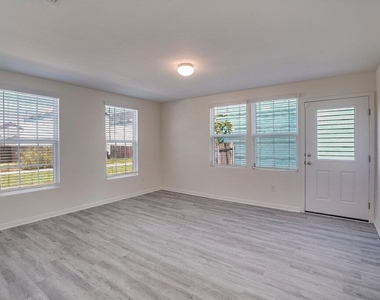 576 Ferrule Dr - Photo Thumbnail 14
