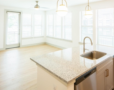 3100 Scofield Ridge Pkwy - Photo Thumbnail 14