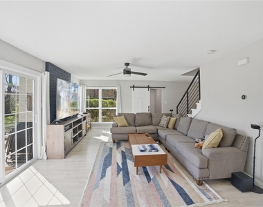 1315 Quail Park Dr - Photo Thumbnail 5