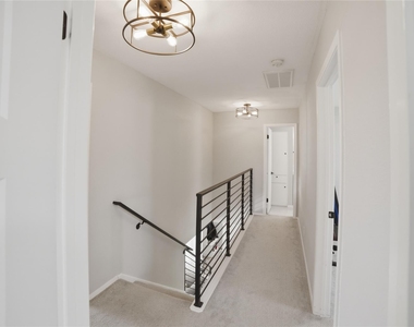 1315 Quail Park Dr - Photo Thumbnail 12