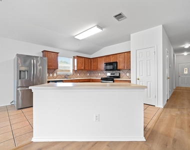 123 Loon Lake Dr - Photo Thumbnail 8
