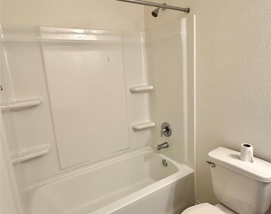 18900 Lady Bird Johnson St - Photo Thumbnail 24
