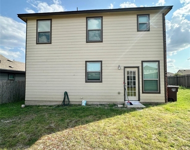 18900 Lady Bird Johnson St - Photo Thumbnail 36