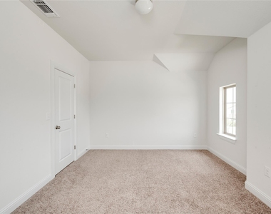 9813 Evening Canopy Dr - Photo Thumbnail 21