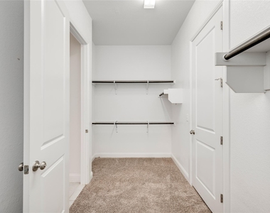 9813 Evening Canopy Dr - Photo Thumbnail 18