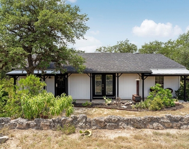 2591 Spring Valley Dr - Photo Thumbnail 1