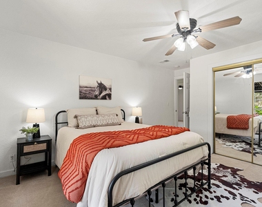 2591 Spring Valley Dr - Photo Thumbnail 24