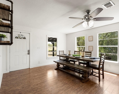 2591 Spring Valley Dr - Photo Thumbnail 13