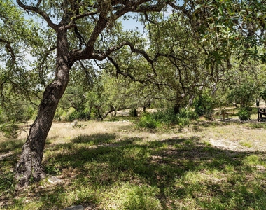 2591 Spring Valley Dr - Photo Thumbnail 31