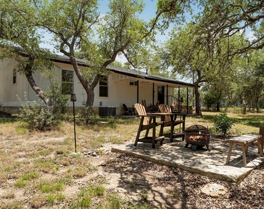 2591 Spring Valley Dr - Photo Thumbnail 27
