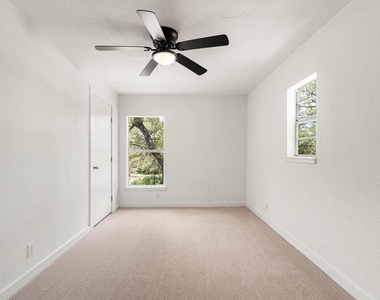 2591 Spring Valley Dr - Photo Thumbnail 26