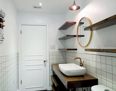 11507 Whitewing Ave - Photo Thumbnail 10