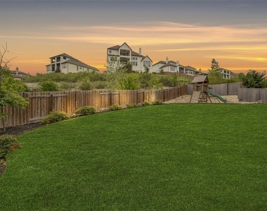 6005 Osceola Trl - Photo Thumbnail 5