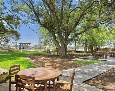 1521 Maier Dr - Photo Thumbnail 29