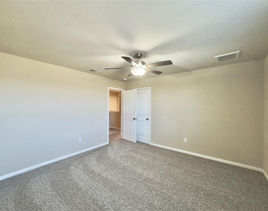 1521 Maier Dr - Photo Thumbnail 20