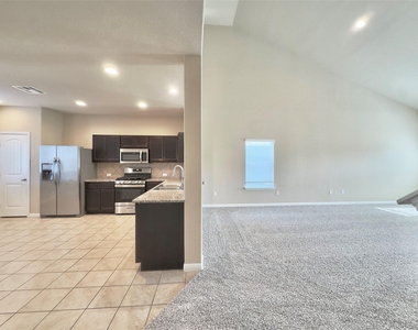 1521 Maier Dr - Photo Thumbnail 14