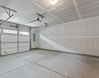 5312 Daydream Drive - Photo Thumbnail 9