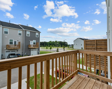 5312 Daydream Drive - Photo Thumbnail 12