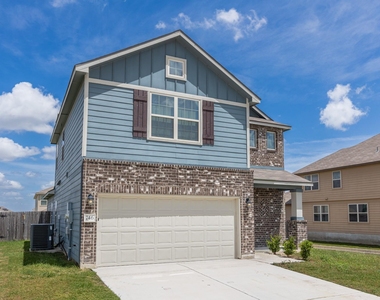 746 Farmers Dell St - Photo Thumbnail 2