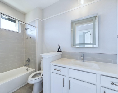 12001 Vista Parke Dr - Photo Thumbnail 23