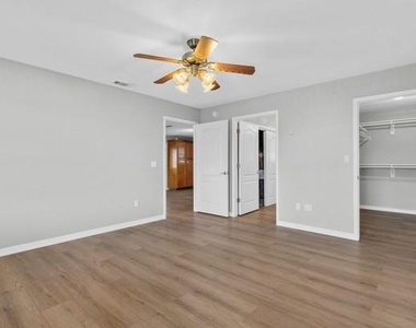 16 Brenda Ln - Photo Thumbnail 24