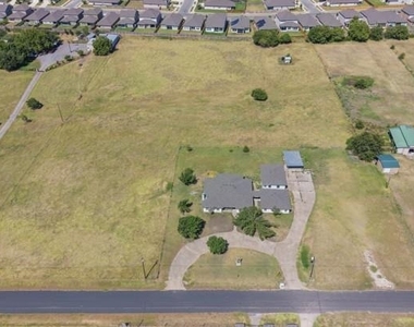 16 Brenda Ln - Photo Thumbnail 39