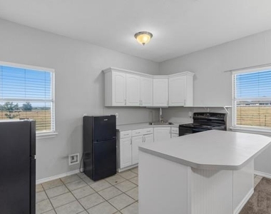 16 Brenda Ln - Photo Thumbnail 31