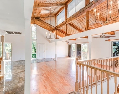 208 Westhaven Dr - Photo Thumbnail 3