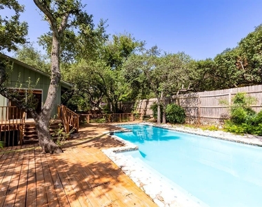 208 Westhaven Dr - Photo Thumbnail 13
