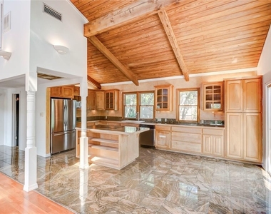 208 Westhaven Dr - Photo Thumbnail 5