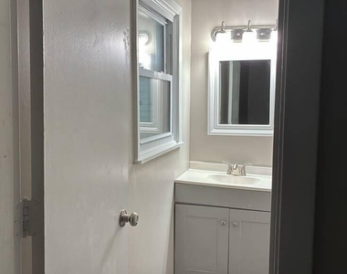 5128 Sunset Lake Road - Photo Thumbnail 20