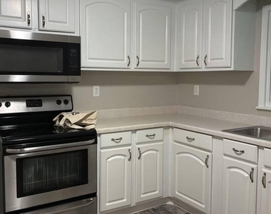 5128 Sunset Lake Road - Photo Thumbnail 18