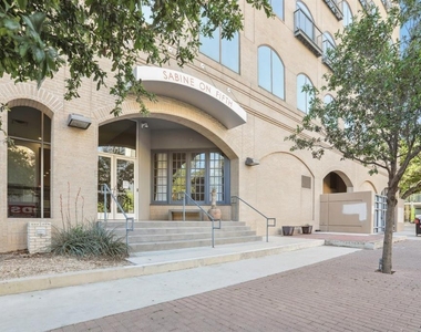 507 Sabine St - Photo Thumbnail 17