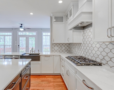 2041 Jadewood Drive - Photo Thumbnail 28