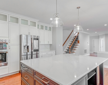 2041 Jadewood Drive - Photo Thumbnail 31