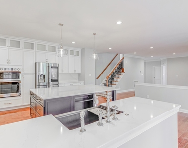 2041 Jadewood Drive - Photo Thumbnail 24