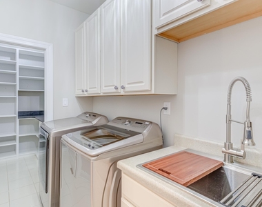 2041 Jadewood Drive - Photo Thumbnail 34