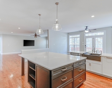 2041 Jadewood Drive - Photo Thumbnail 27