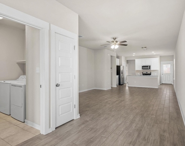 221 Ancellotta Way - Photo Thumbnail 4