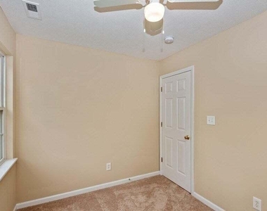 2101 Great Bend Drive - Photo Thumbnail 21