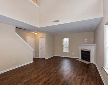 2101 Great Bend Drive - Photo Thumbnail 10