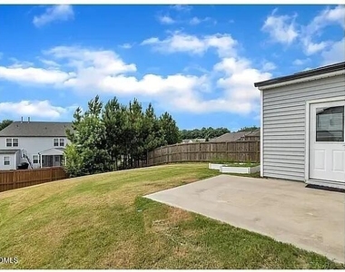2307 Bethpage Drive - Photo Thumbnail 9