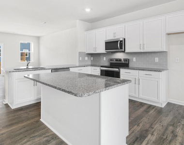 809 Lucky Clover Way - Photo Thumbnail 8