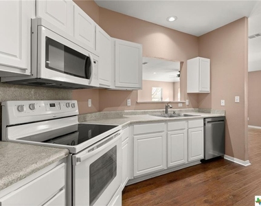 1623 Anna Lee Dr - Photo Thumbnail 2