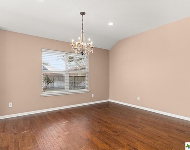 1623 Anna Lee Dr - Photo Thumbnail 11