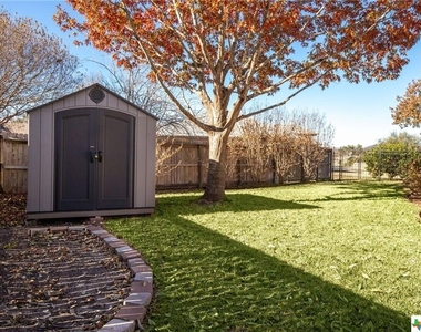 1623 Anna Lee Dr - Photo Thumbnail 32