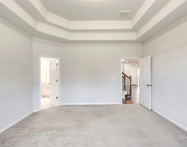 425 Arrowhead Vine St - Photo Thumbnail 14